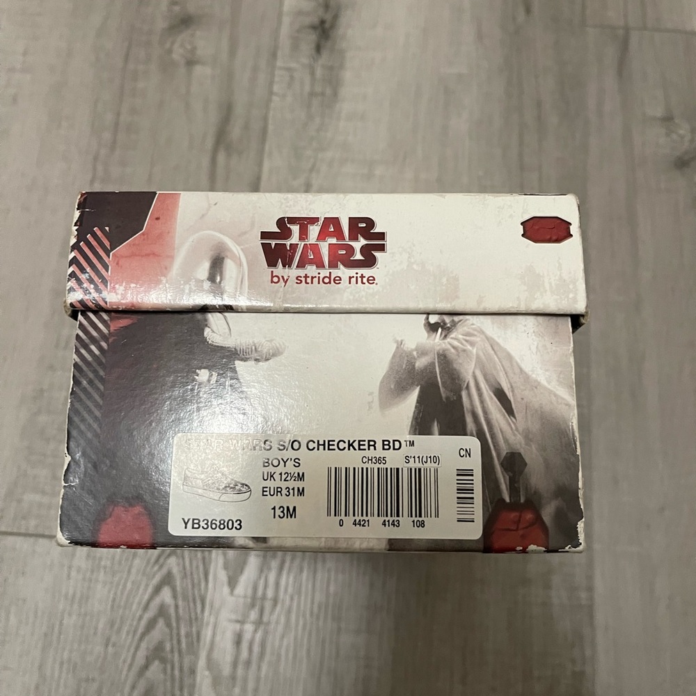 Star Wars by Stride Rite Shoes - Picture 3 of 7
